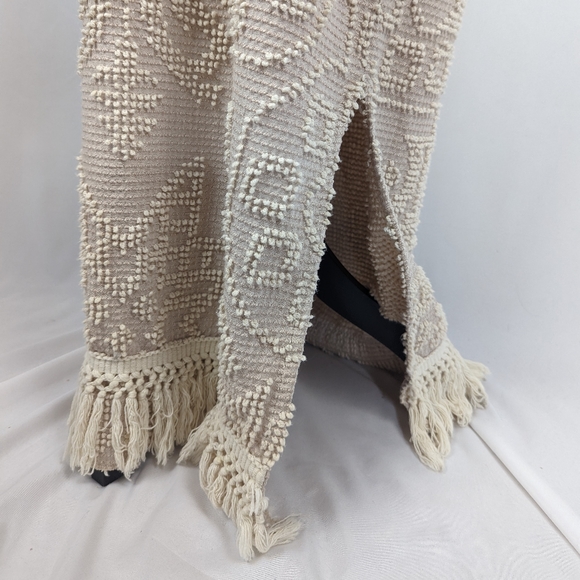 Vintage 70s MEMORY WEAR Cream French Knot Embroidered Sleeveless Maxi Dress - Picture 6 of 9